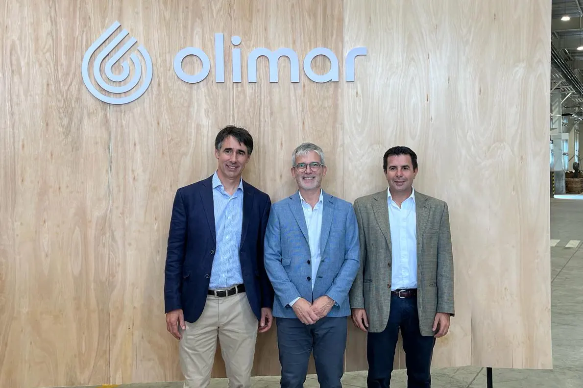 CALOG estuvo presente en la inauguración de la planta de debobinado de madera Olimar Forest Products