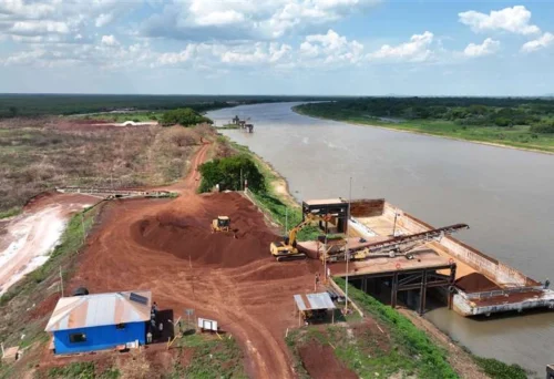 Puerto Busch, el puerto boliviano para exportar hierro sobre la hidrovía