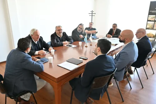 ANP recibió a delegación de Paraguay por una expresión de interés para desarrollar un truck center en Punta de Sayago